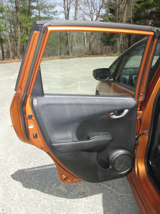 2009 Honda Fit - Image 10 of 21
