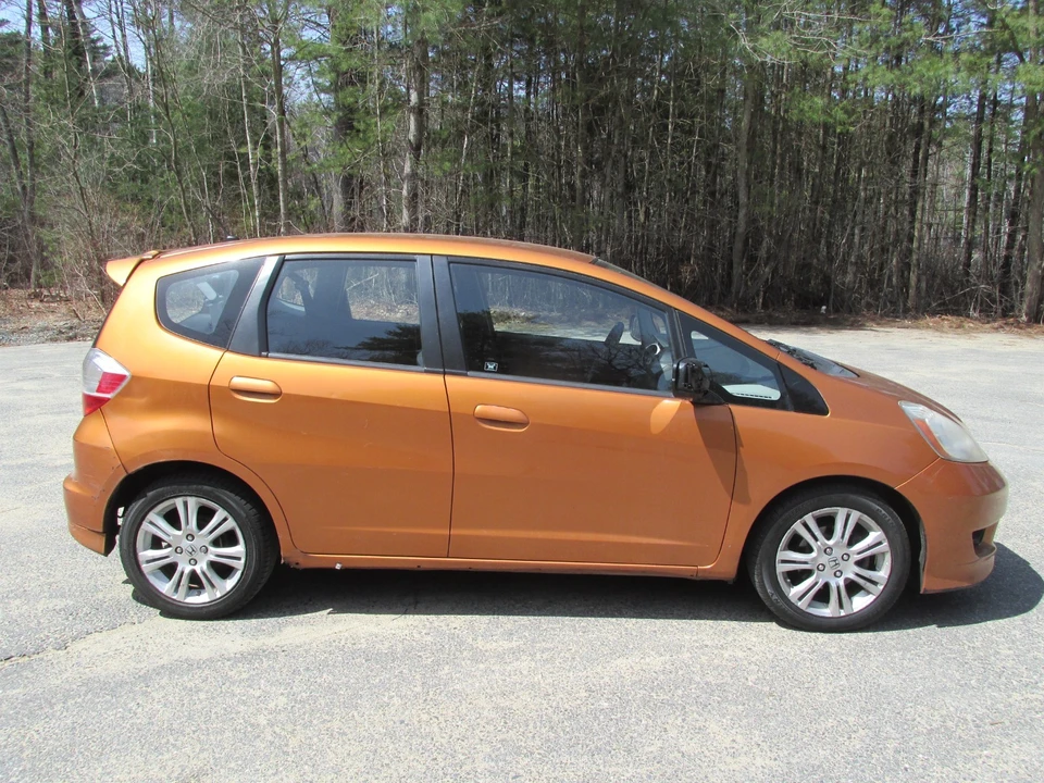 2009 Honda Fit - Image 7 of 21