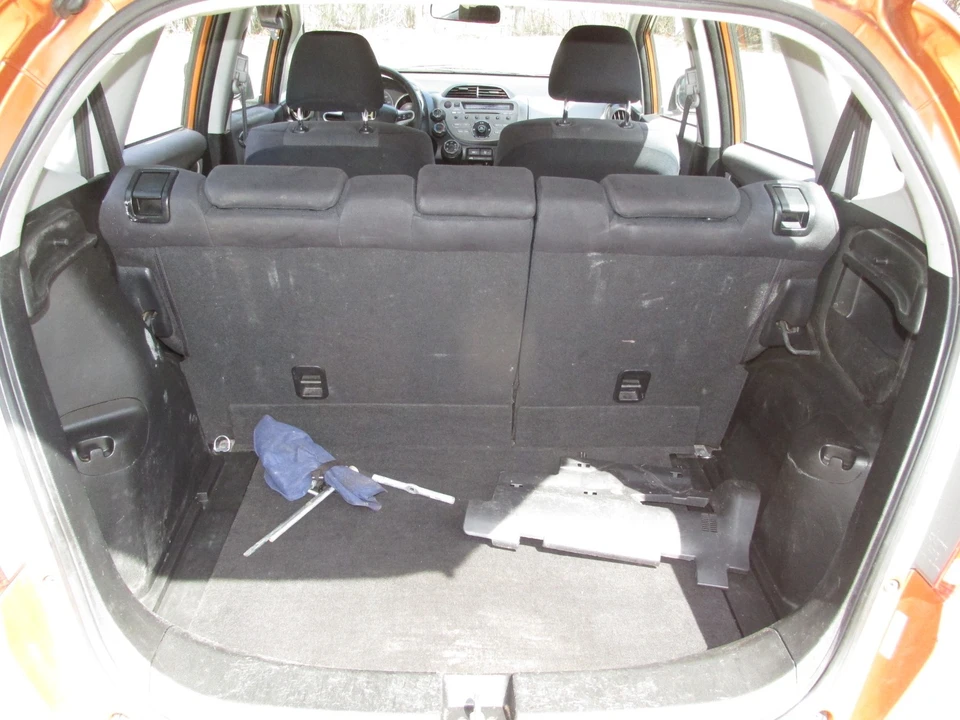 2009 Honda Fit - Image 11 of 21