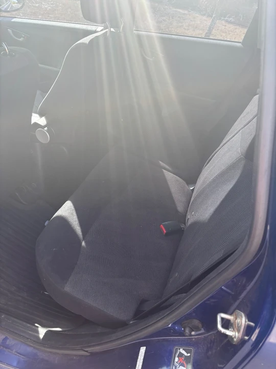 2009 Honda Fit - Image 2 of 5