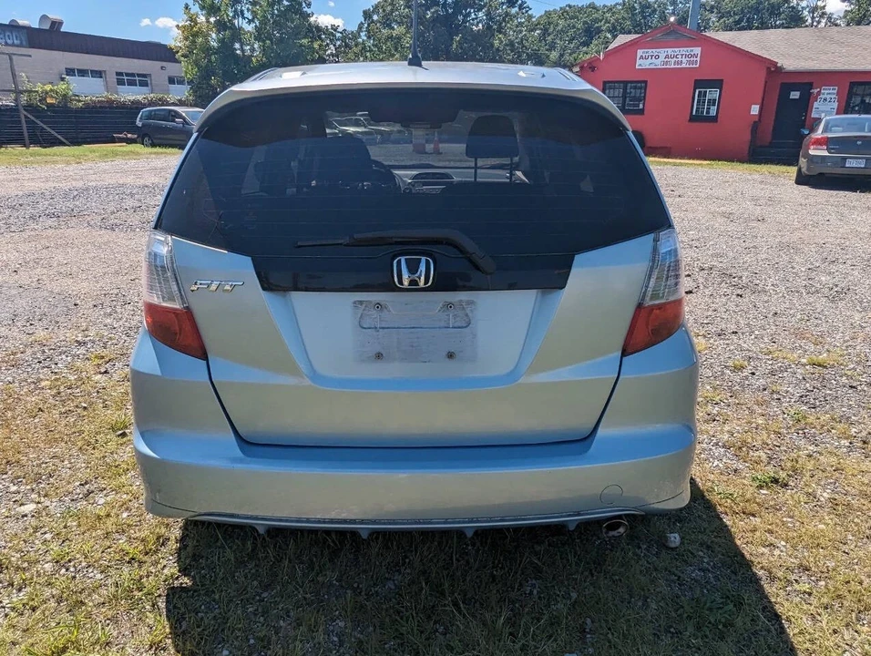 2009 Honda Fit - Image 8 of 21