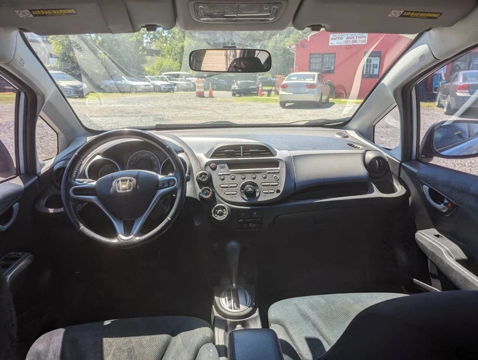 2009 Honda Fit - Image 20 of 21