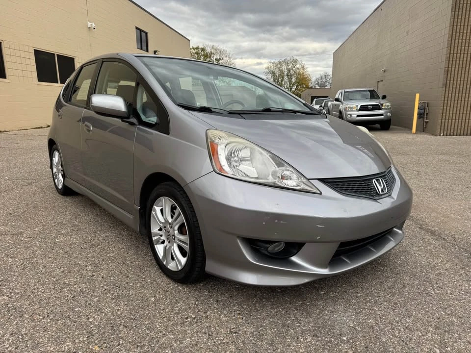 2009 Honda Fit - Image 2 of 20