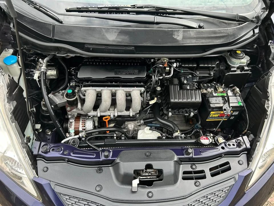 2009 Honda Fit - Image 11 of 12