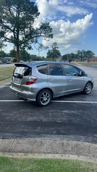 2009 Honda Fit - Image 3 of 9