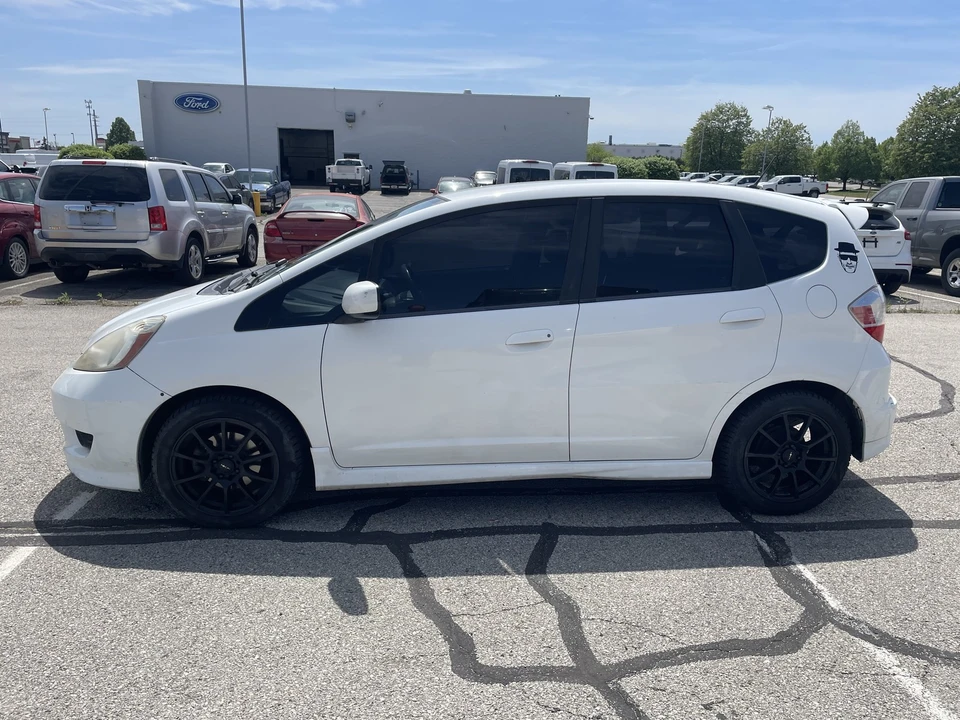 2009 Honda Fit - Image 5 of 21