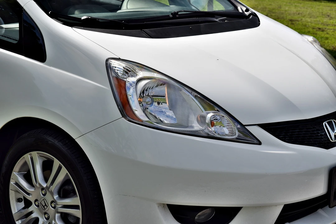 2009 Honda Fit - Image 23 of 31