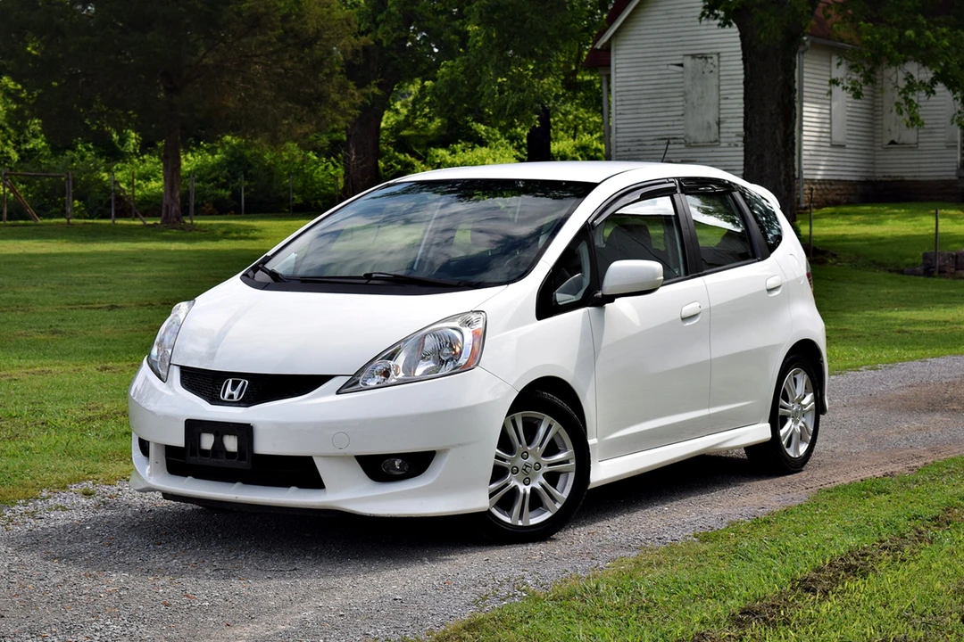 2009 Honda Fit - Image 2 of 31