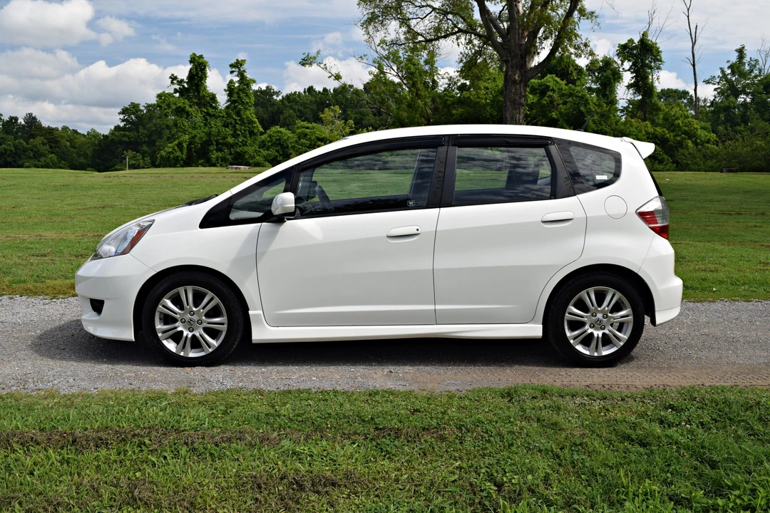 2009 Honda Fit - Image 12 of 31