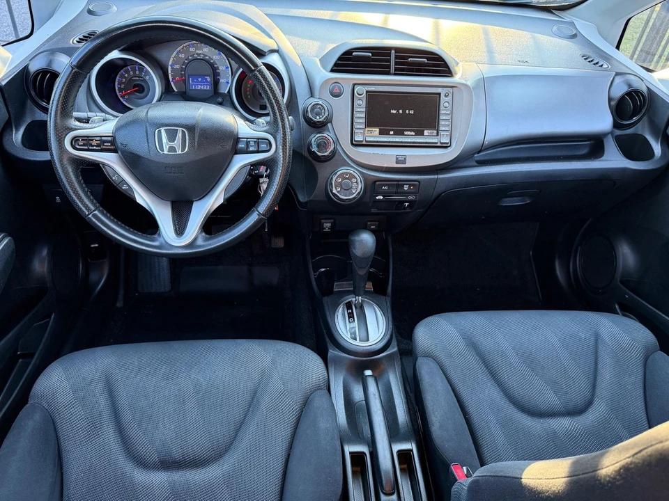2009 Honda Fit - Image 10 of 12