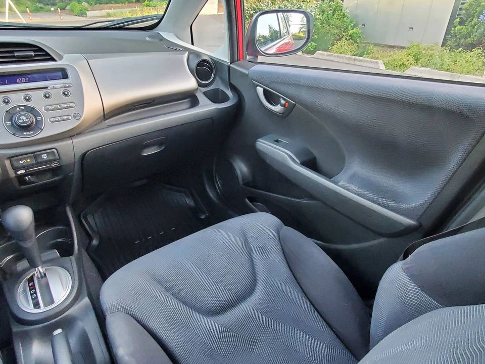 2009 Honda Fit - Image 18 of 24