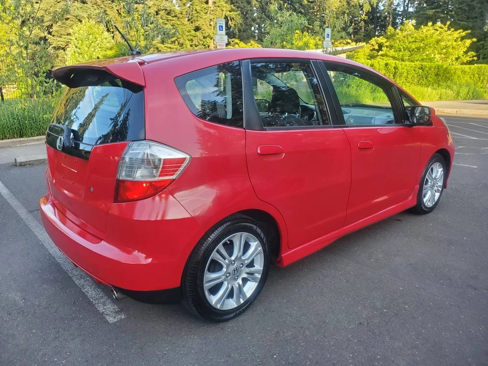 2009 Honda Fit - Image 8 of 24