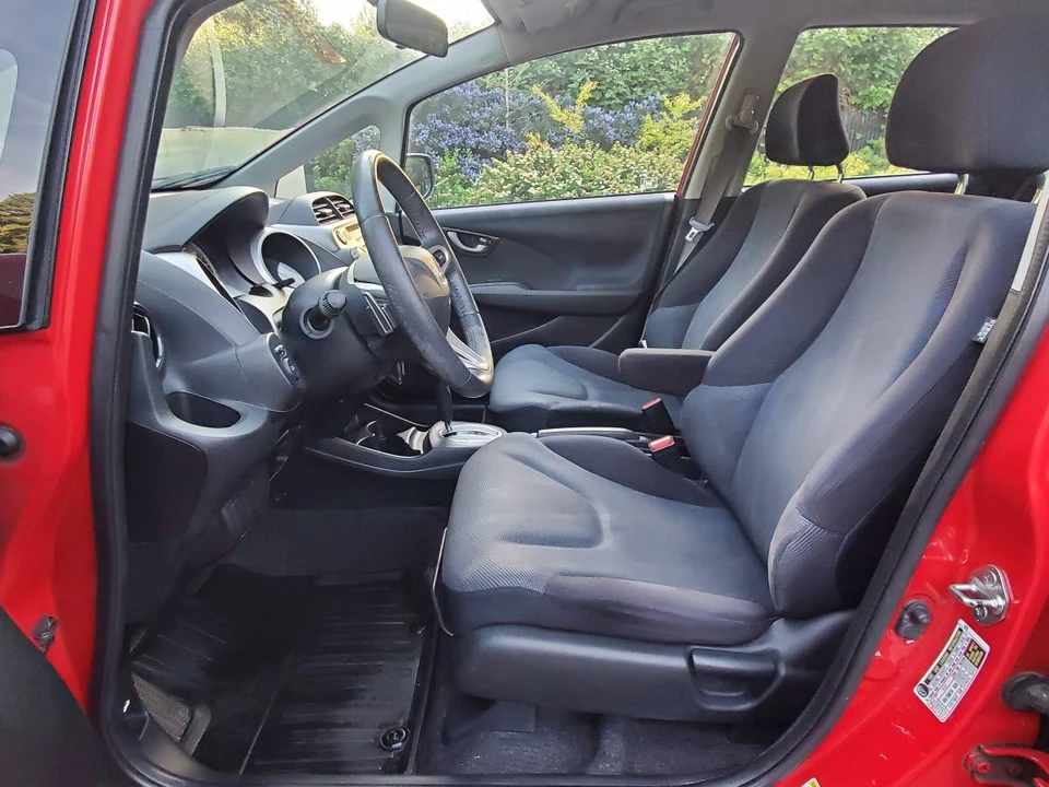 2009 Honda Fit - Image 13 of 24
