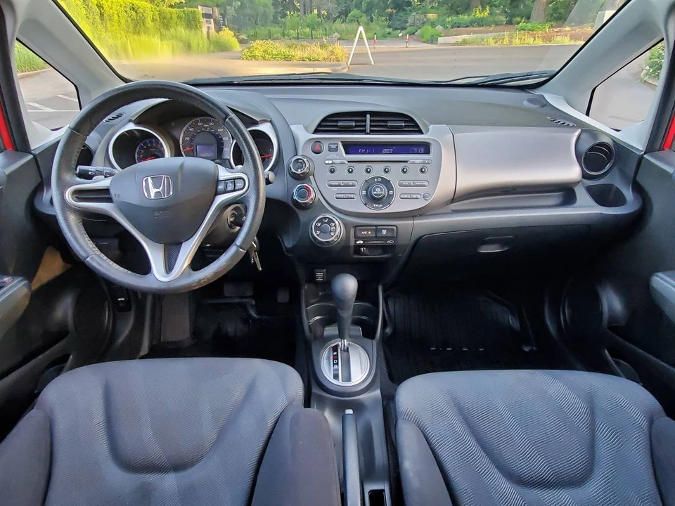 2009 Honda Fit - Image 17 of 24