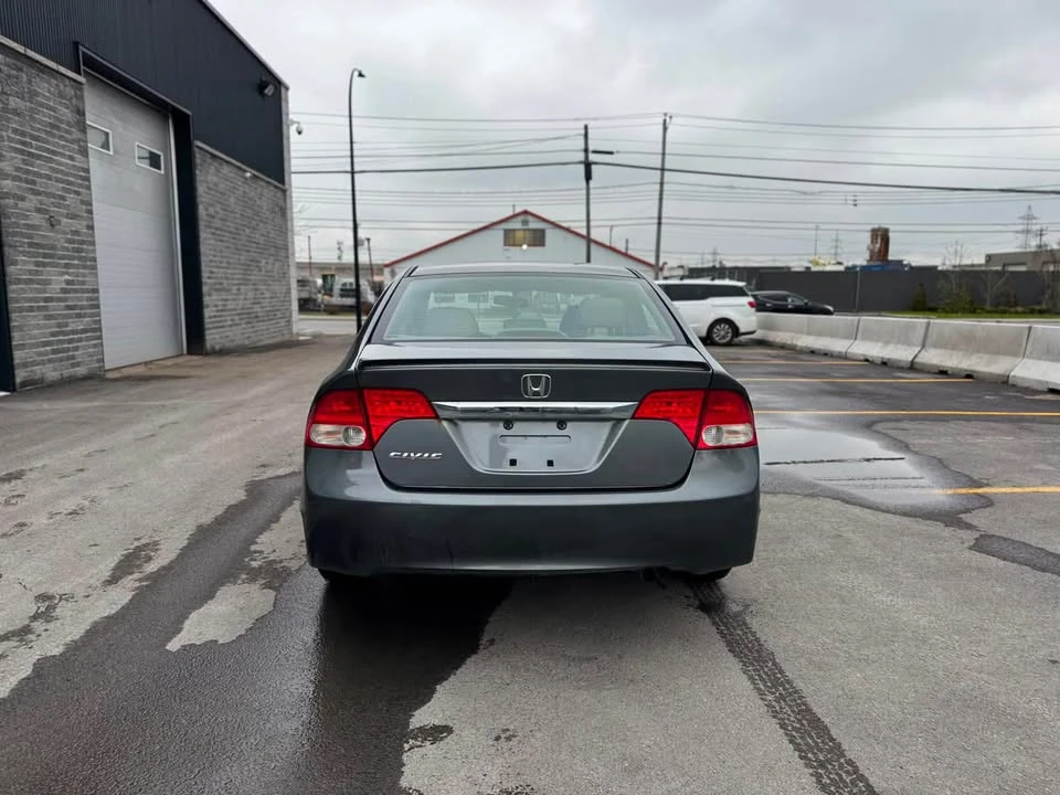 2009 Honda Civic 8th Gen - Image 9 of 14