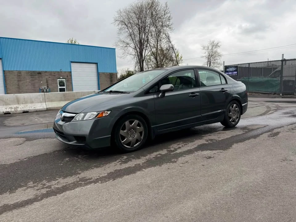2009 Honda Civic 8th Gen - Image 8 of 14