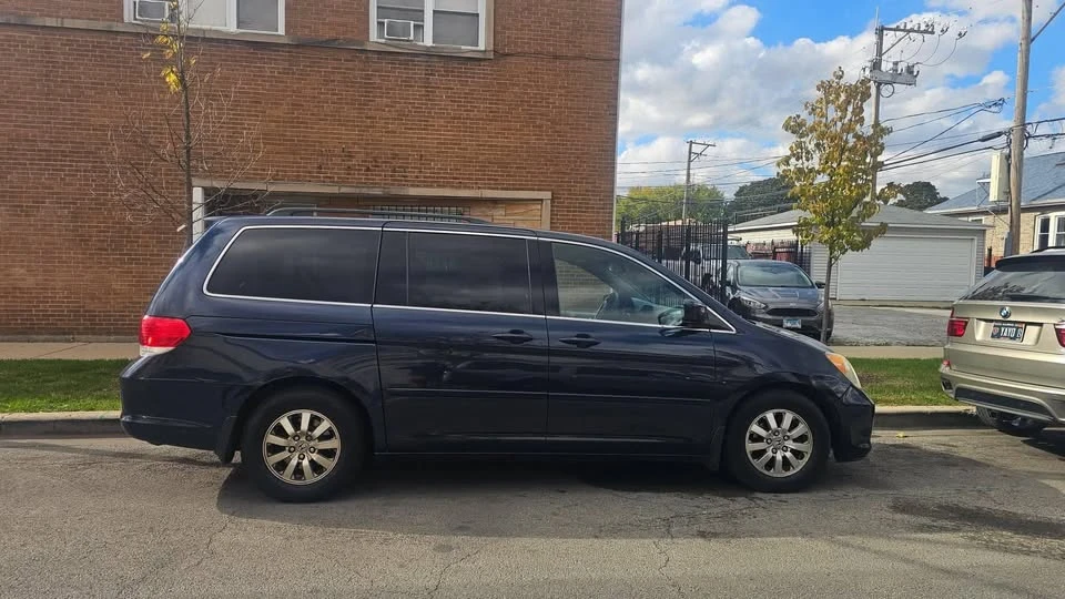 2009 Honda Odyssey - Image 6 of 8