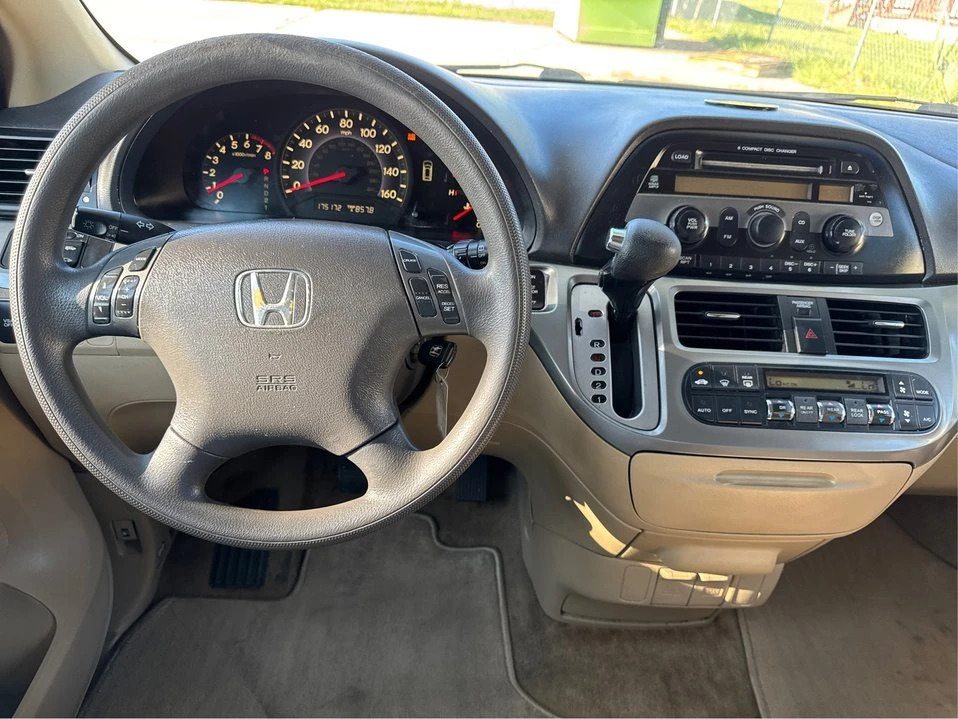 2009 Honda Odyssey - Image 11 of 18