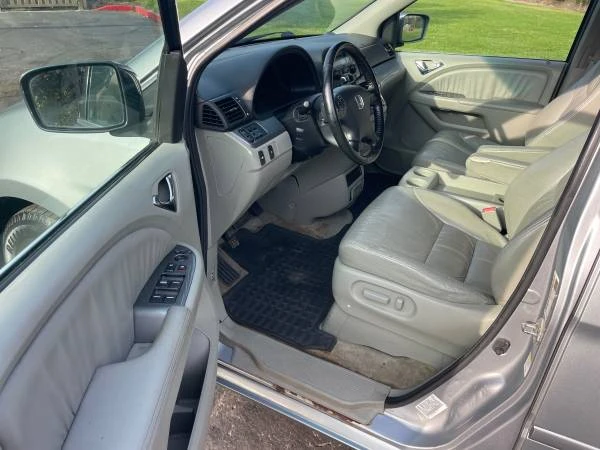 2009 Honda Odyssey - Image 12 of 21