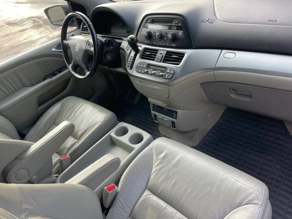 2009 Honda Odyssey - Image 17 of 21