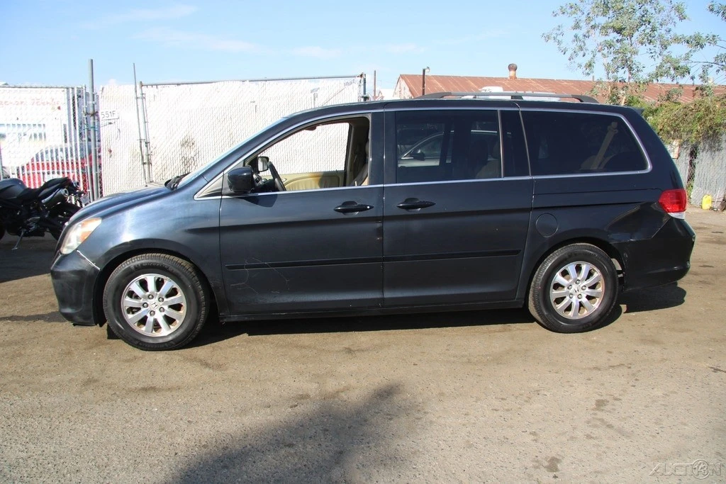 2009 Honda Odyssey - Image 3 of 21