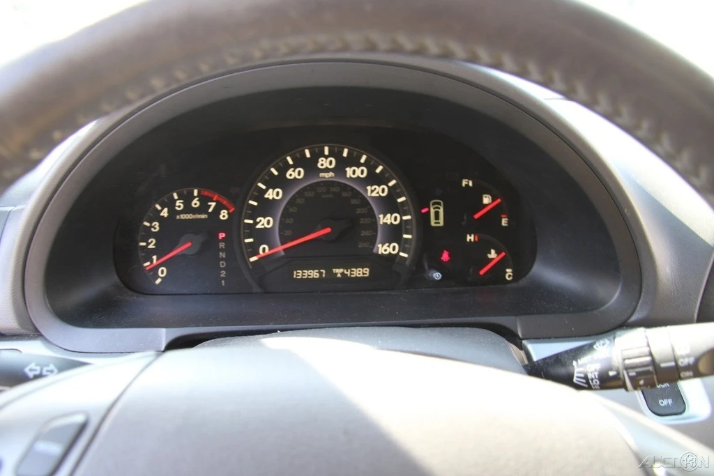 2009 Honda Odyssey - Image 16 of 21