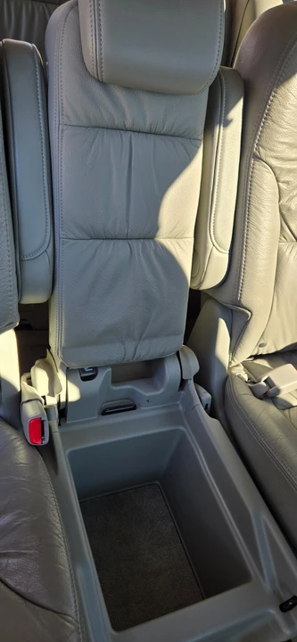 2009 Honda Odyssey - Image 11 of 16