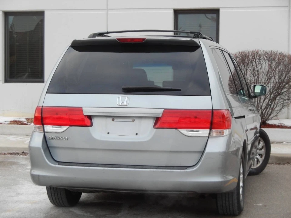 2009 Honda Odyssey - Image 16 of 21