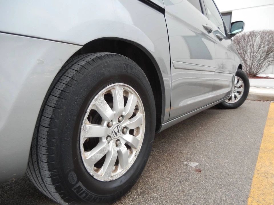 2009 Honda Odyssey - Image 18 of 21