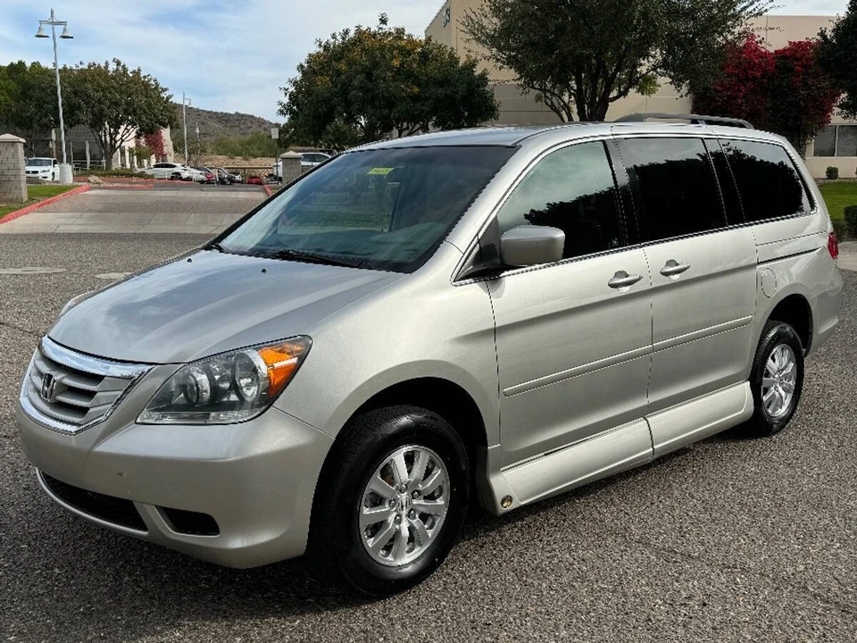 2009 Honda Odyssey - Image 13 of 15