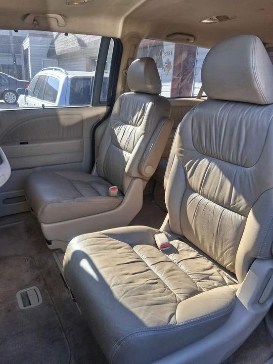 2009 Honda Odyssey - Image 9 of 11