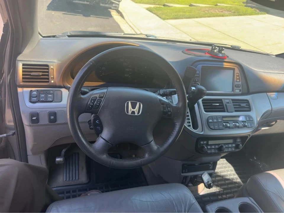 2009 Honda Odyssey - Image 6 of 7