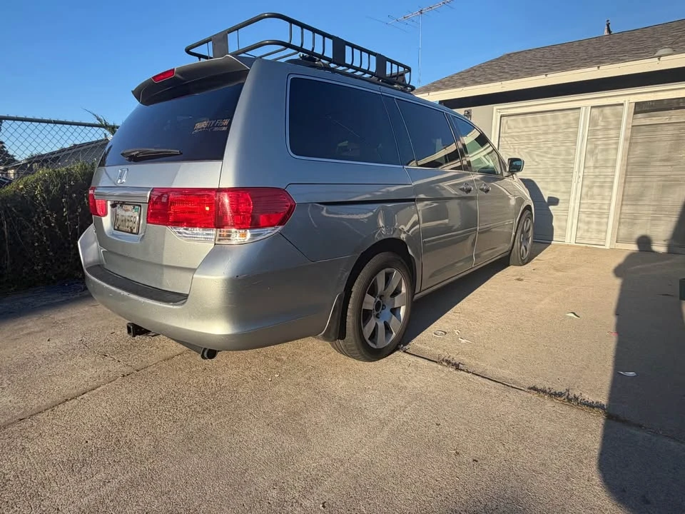 2009 Honda Odyssey - Image 3 of 17