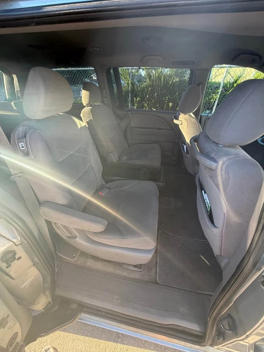 2009 Honda Odyssey - Image 7 of 17