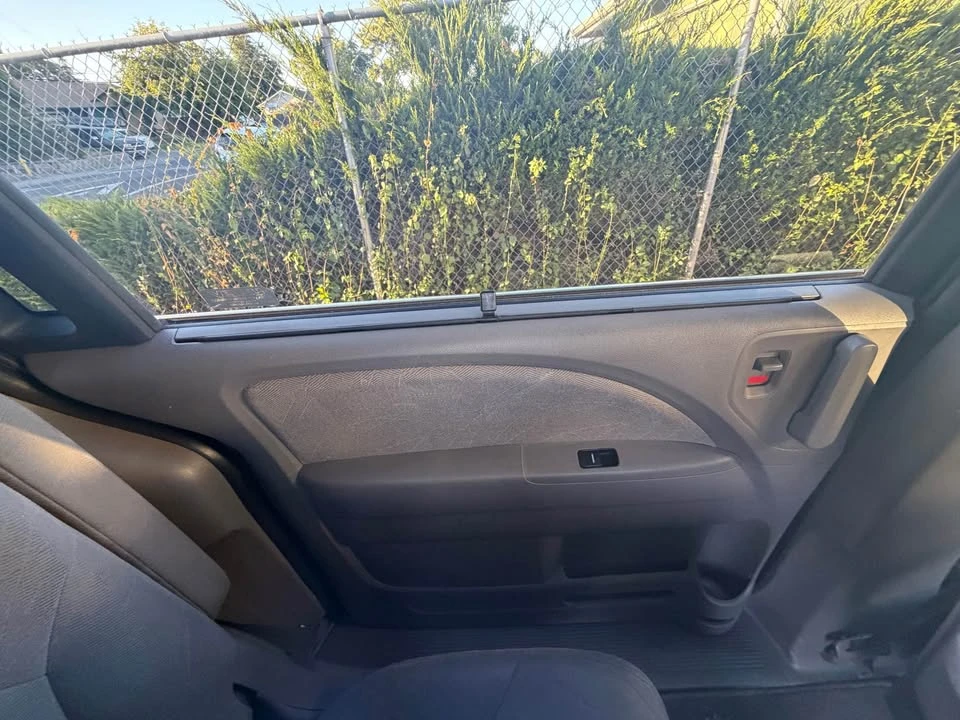 2009 Honda Odyssey - Image 14 of 17