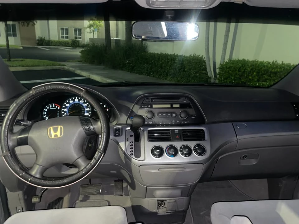 2009 Honda Odyssey - Image 13 of 13