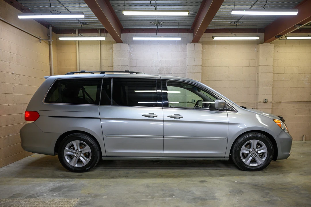 2009 Honda Odyssey - Image 13 of 31