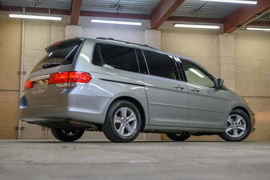 2009 Honda Odyssey - Image 16 of 31