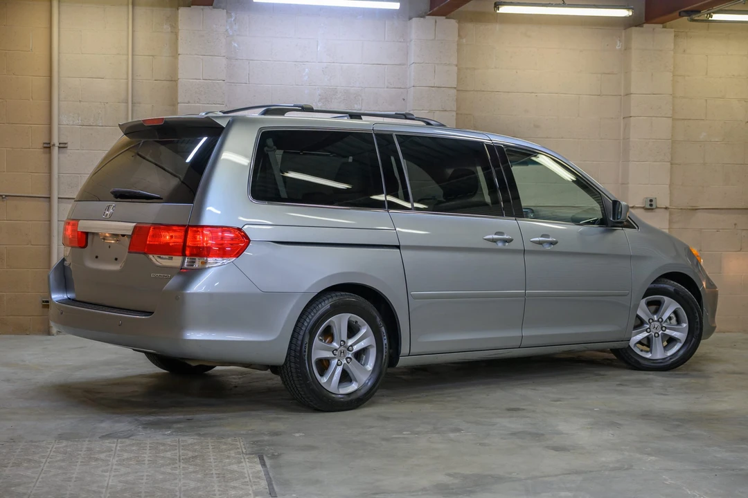 2009 Honda Odyssey - Image 15 of 31
