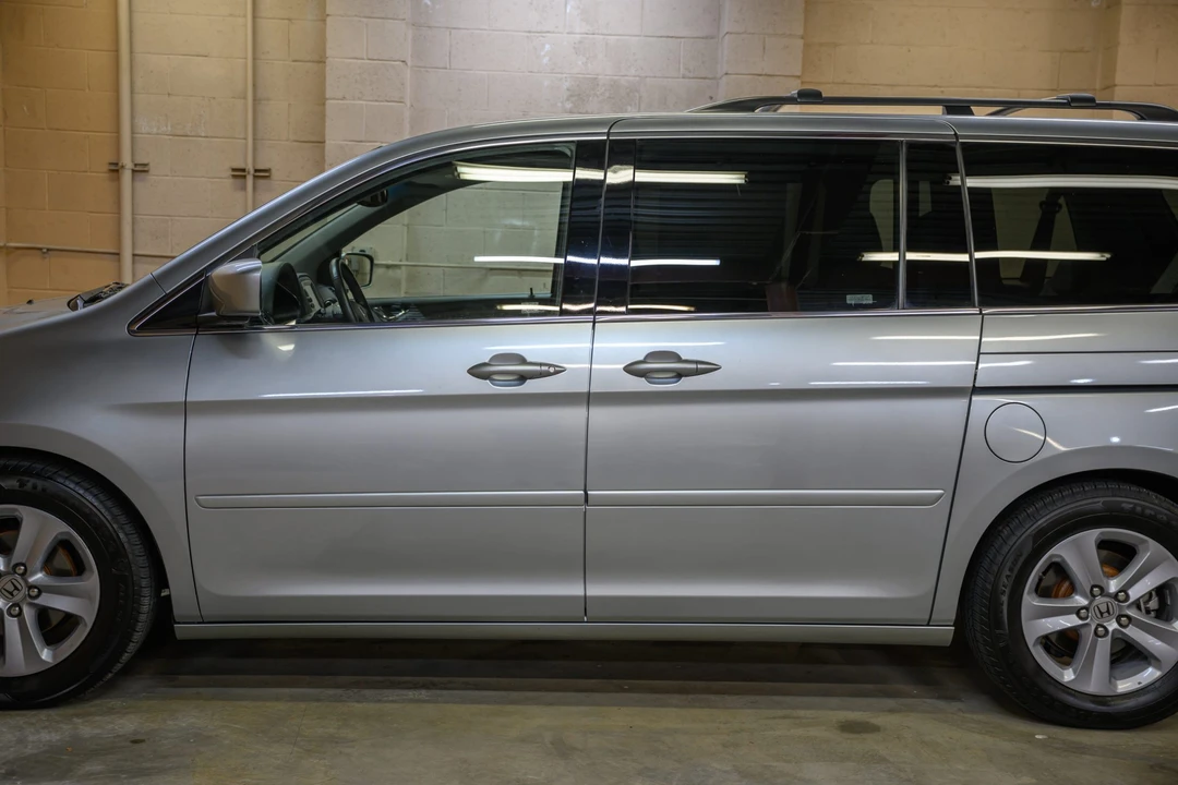 2009 Honda Odyssey - Image 26 of 31