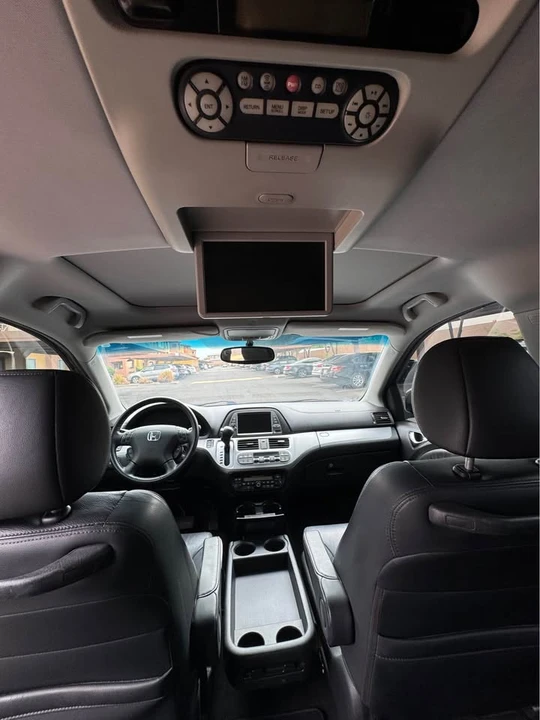 2009 Honda Odyssey - Image 9 of 16