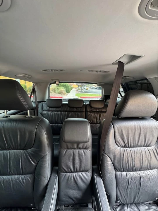 2009 Honda Odyssey - Image 11 of 16