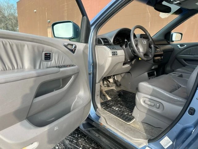 2009 Honda Odyssey - Image 10 of 21