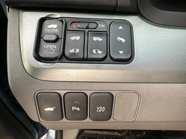 2009 Honda Odyssey - Image 19 of 21