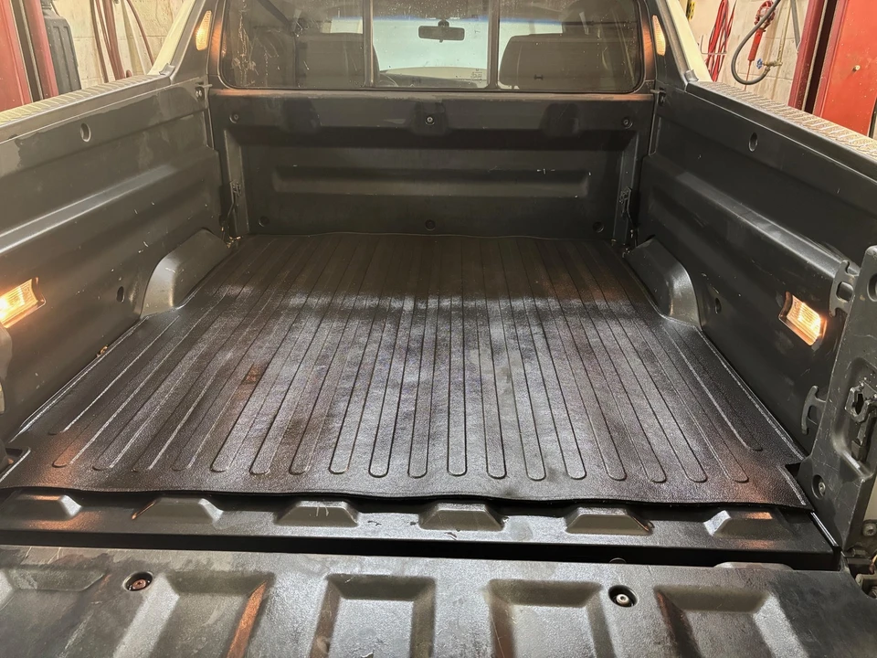 2009 Honda Ridgeline 1st Gen - Image 15 of 16