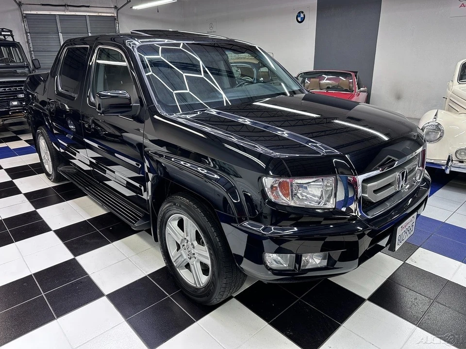 2009 Honda Ridgeline 1st Gen - Image 2 of 21