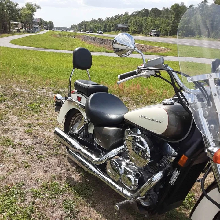 2009 Honda Motorcycles - Image 2 of 3