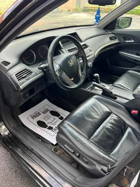 2009 Honda Accord 8th Gen - Image 3 of 11
