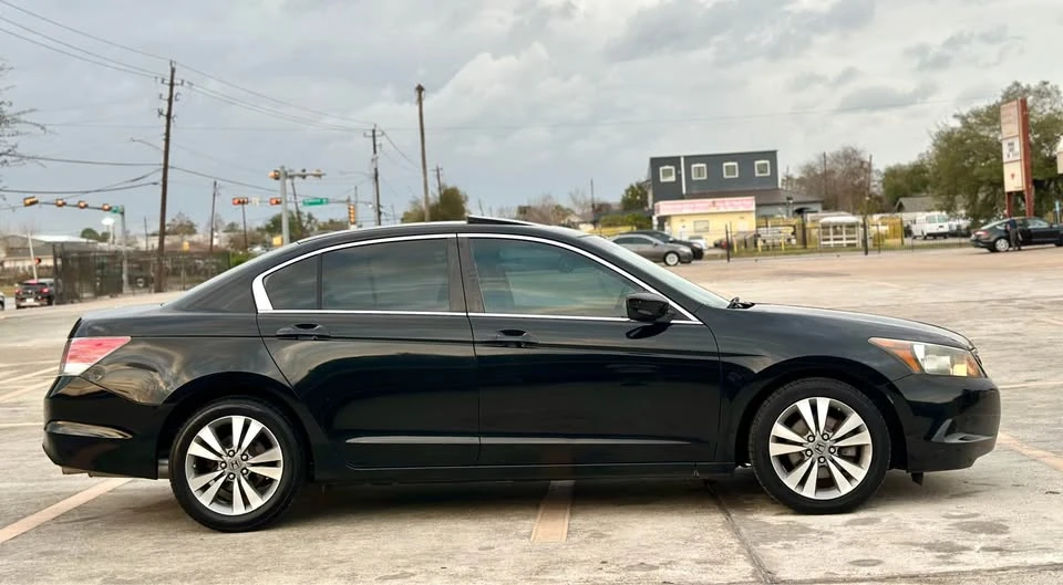 2009 Honda Accord 8th Gen - Image 7 of 19
