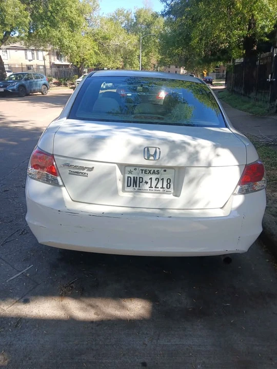 2009 Honda Accord 8th Gen - Image 2 of 5